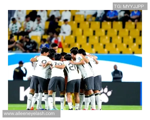 足球明星转会现场视频揭秘球迷热情与交易背后的故事