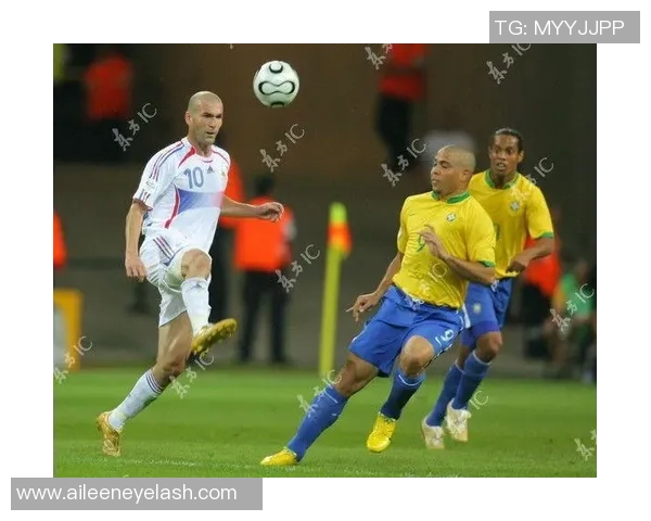 如何用英语给足球明星写信并表达你的热情与支持