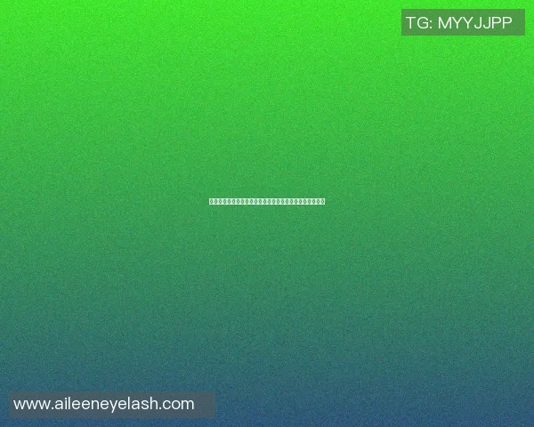 足球明星意外受伤被担架抬离赛场视频引发球迷热议与担忧