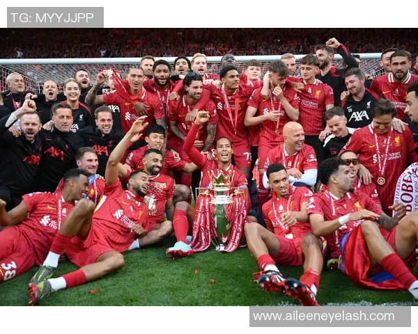 足球明星齐聚世界杯盛宴共同见证足球荣耀与激情的时刻